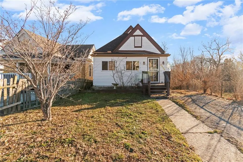 2425 Jackson Avenue, Kansas City, MO 64127 - Image #1