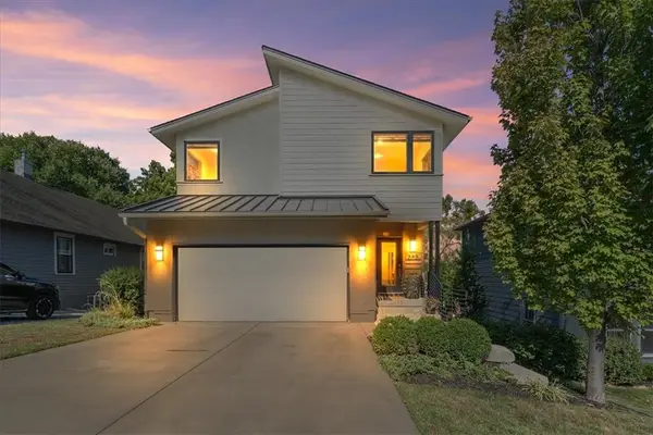 1908 W 48th Street S, Westwood, KS 66205