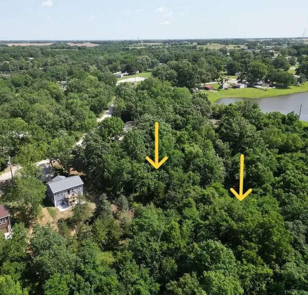 30 S Lakeside Circle, Linn Valley, KS 66040
