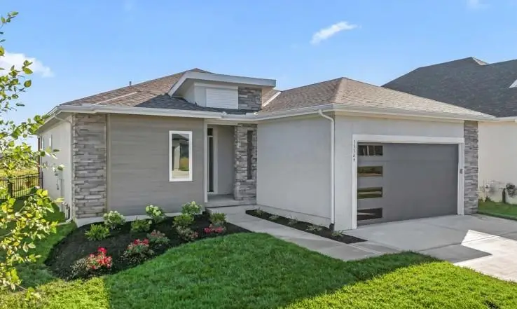 17192 W 168th Place, Olathe, KS 66062 - Image #2