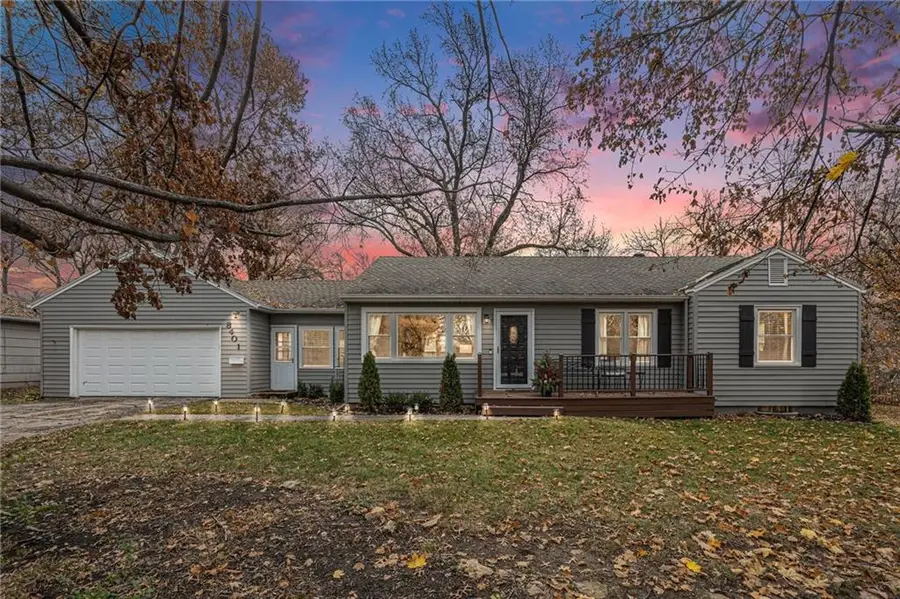 8401 Walmer Street, Overland Park, KS 66212 - Image #3