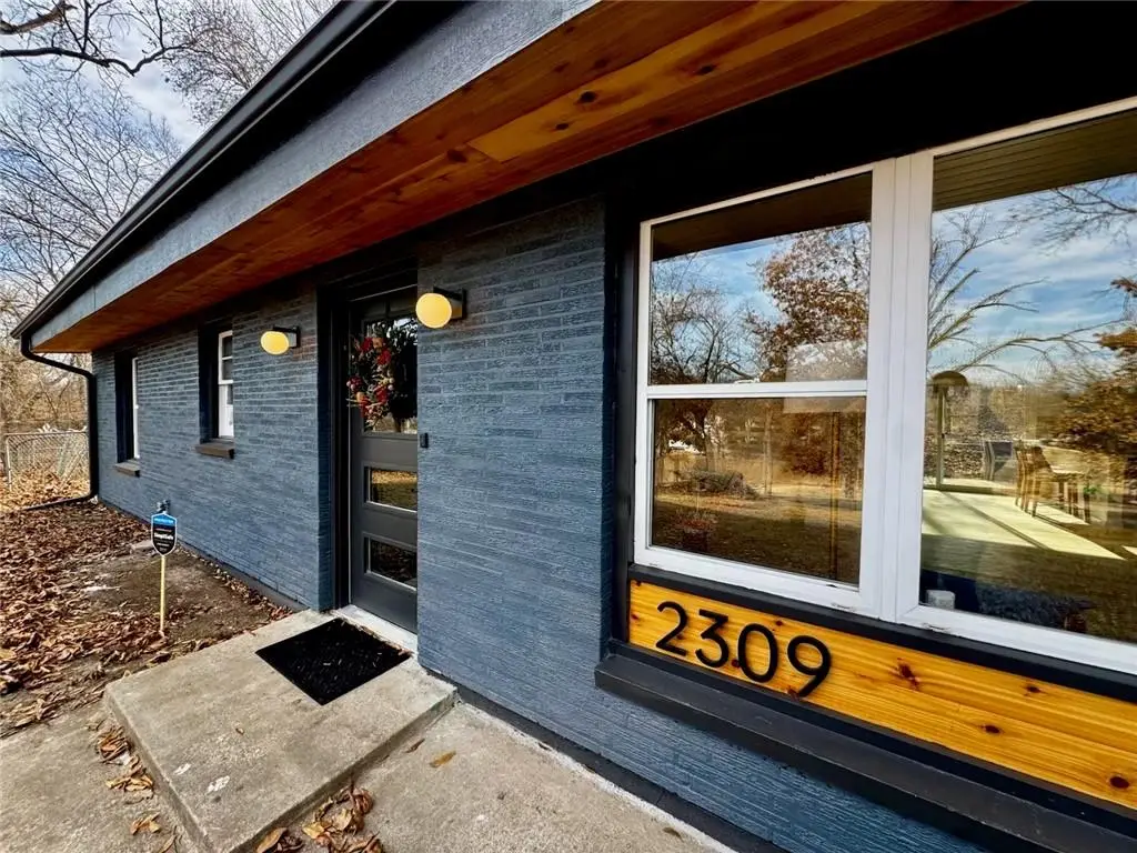2309 E 77th Street, Kansas City, MO 64132 - #1