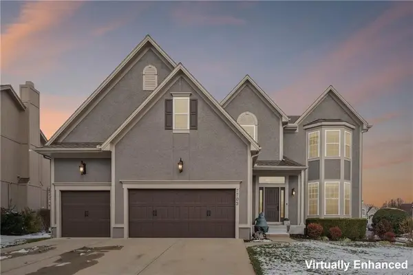 7702 W 145th Terrace, Overland Park, KS 66223