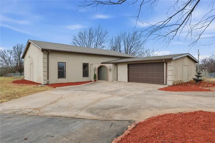 1904 NW 850th Road, Lone Jack, MO 64070 - Image #2