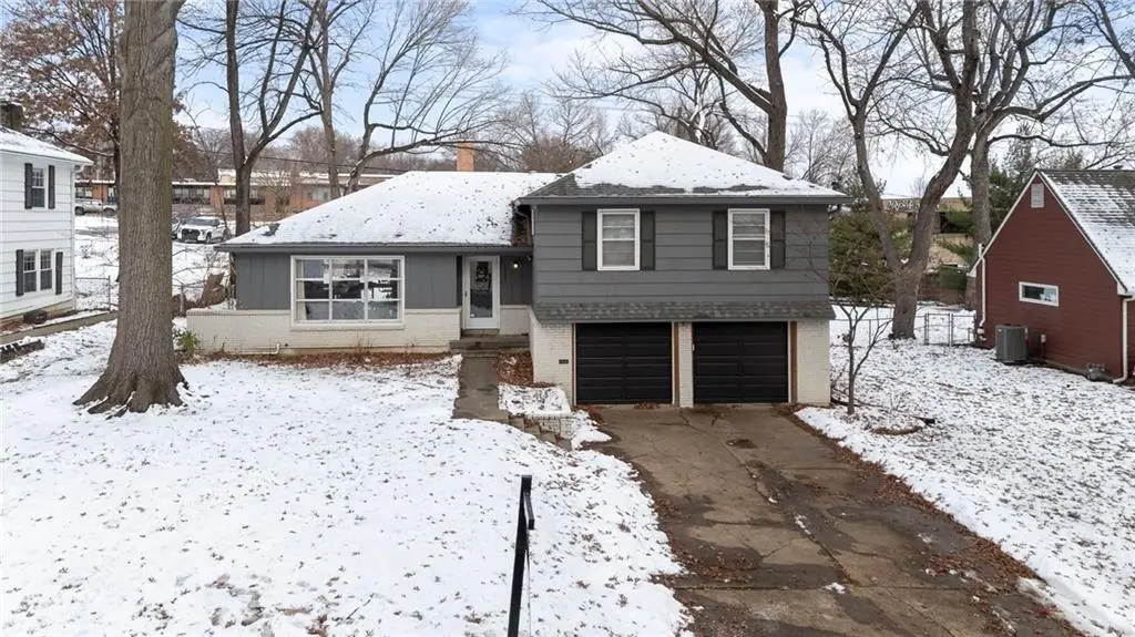 5600 W 63rd Terrace, Mission, KS 66202 - Image #1