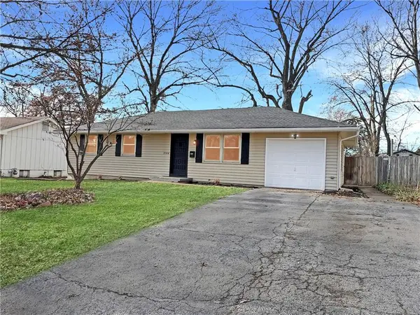 9744 Wallace Avenue, Kansas City, MO 64134