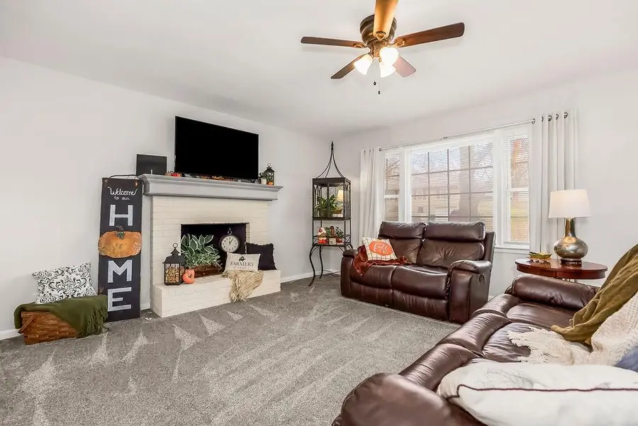 604 Osage Street, Harrisonville, MO 64701 - Image #2