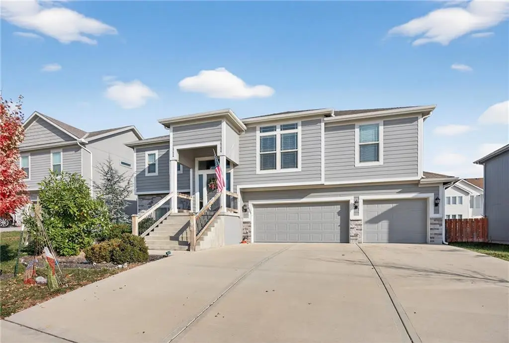 1325 N 160th Terrace, Basehor, KS 66007 - Image #1