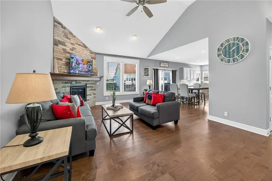 1325 N 160th Terrace, Basehor, KS 66007 - Image #3