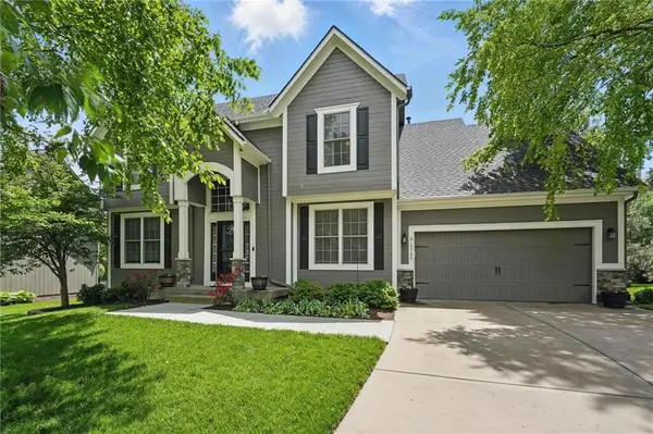 15763 W 154th Terrace, Olathe, KS 66062