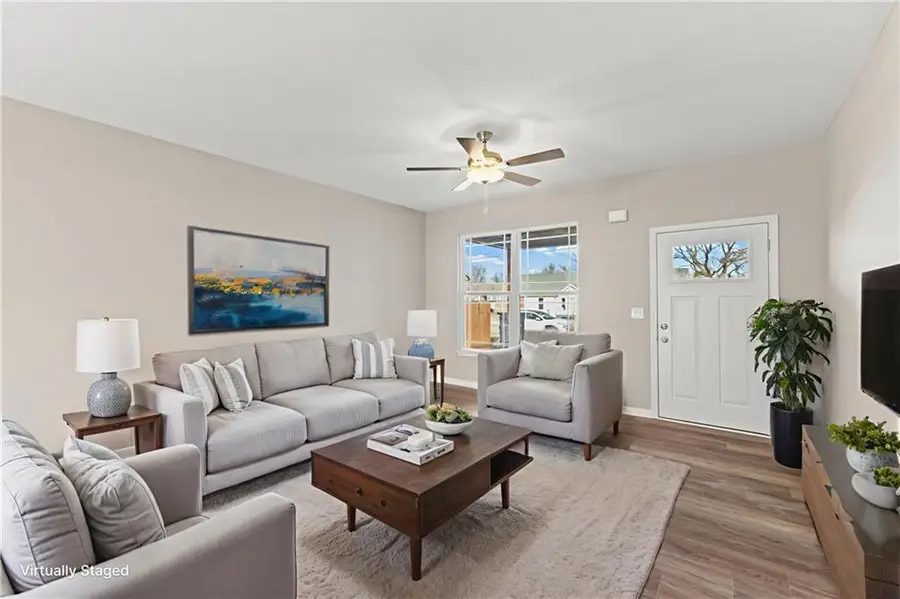 818 W 10th Street, Ottawa, KS 66067 - Image #2