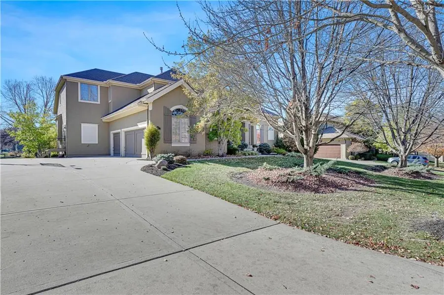 2707 W 139th Street, Leawood, KS 66224 - #3