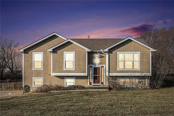 14648 M Highway, Rayville, MO 64084