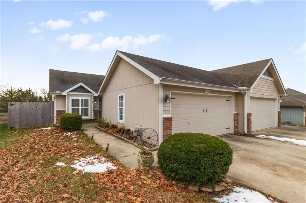 1528 Legend Trail Drive #A, Lawrence, KS 66047 - Image #1