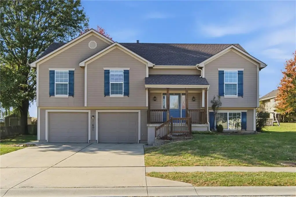 21406 Red Oak Lane, Peculiar, MO 64078 - Image #1