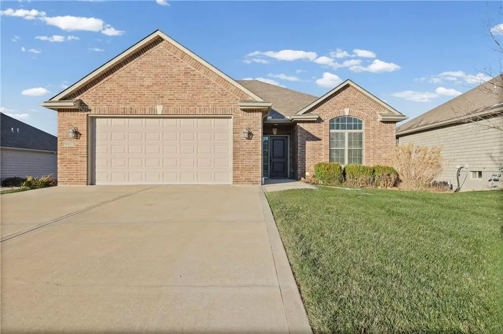 22114 E 33rd Terrace Court S, Blue Springs, MO 64015 - Image #1