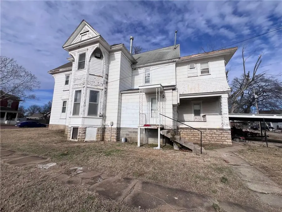 223 S Crawford Street, Fort Scott, KS 66701 - Image #3