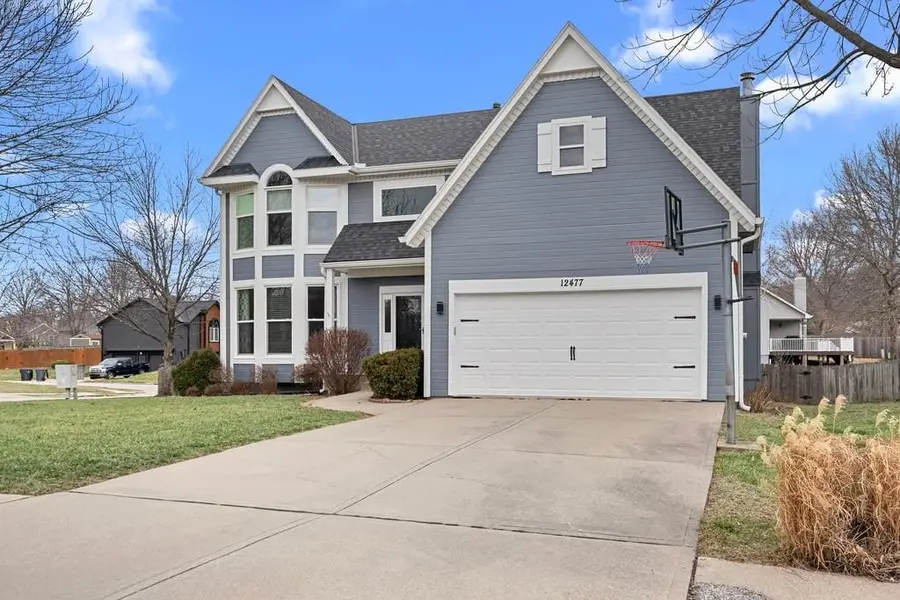 12477 S Acuff Court, Olathe, KS 66062 - Image #2