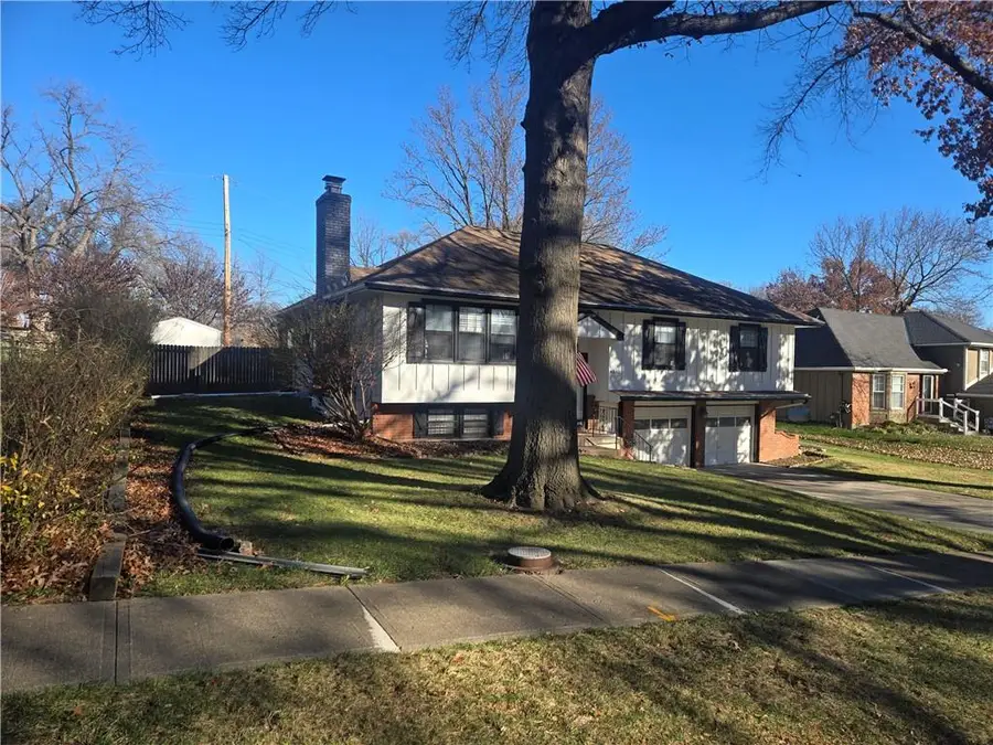 4212 E 105th Terrace, Kansas City, MO 64137 - Image #2