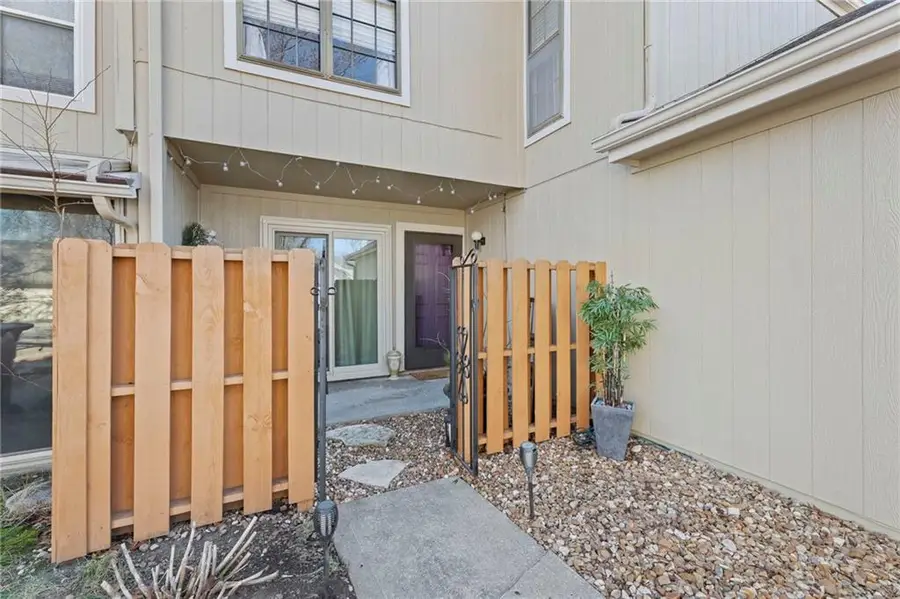 721 E 121st Street, Kansas City, MO 64146 - Image #2