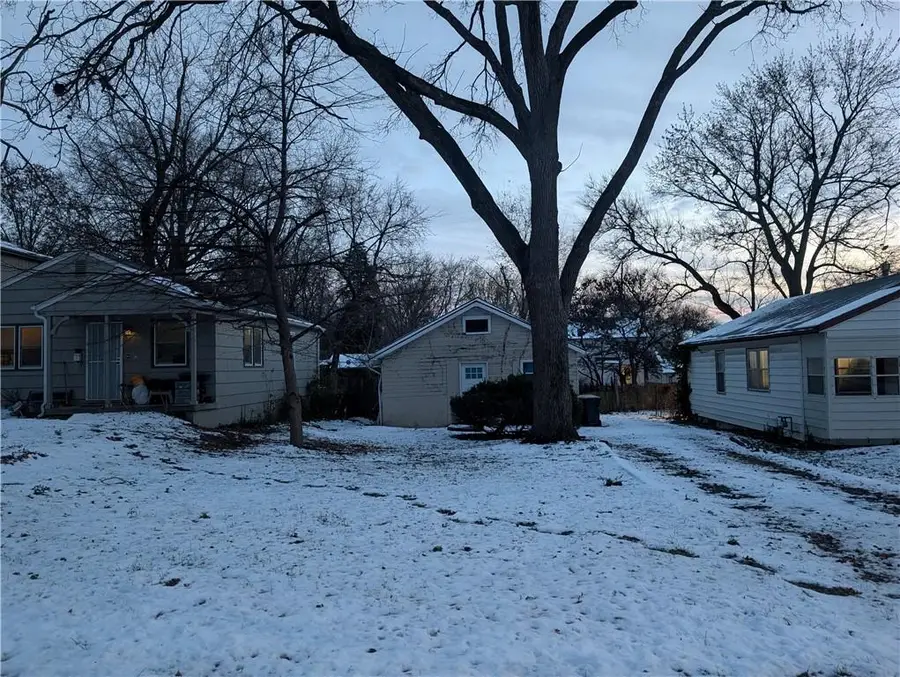 207 W 78th Street, Kansas City, MO 64114 - Image #3