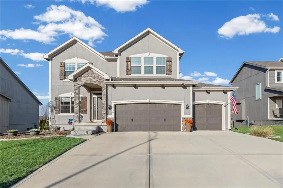 18526 W 194th Terrace, Spring Hill, KS 66083 - Image #2