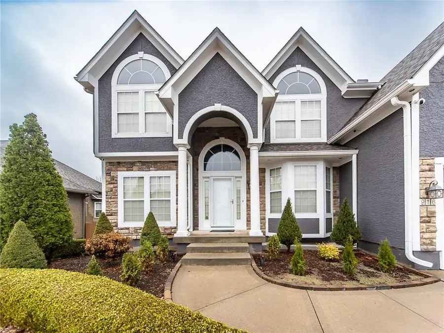 916 SW 33rd Street, Lees Summit, MO 64082 - Image #2