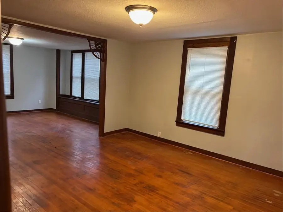 2423 S 12 Street, Saint Joseph, MO 64503 - Image #2