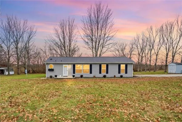 352 SE 75th Road, Warrensburg, MO 64093