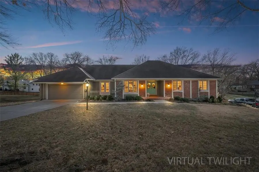 11330 Jarboe Street, Kansas City, MO 64114 - Image #2