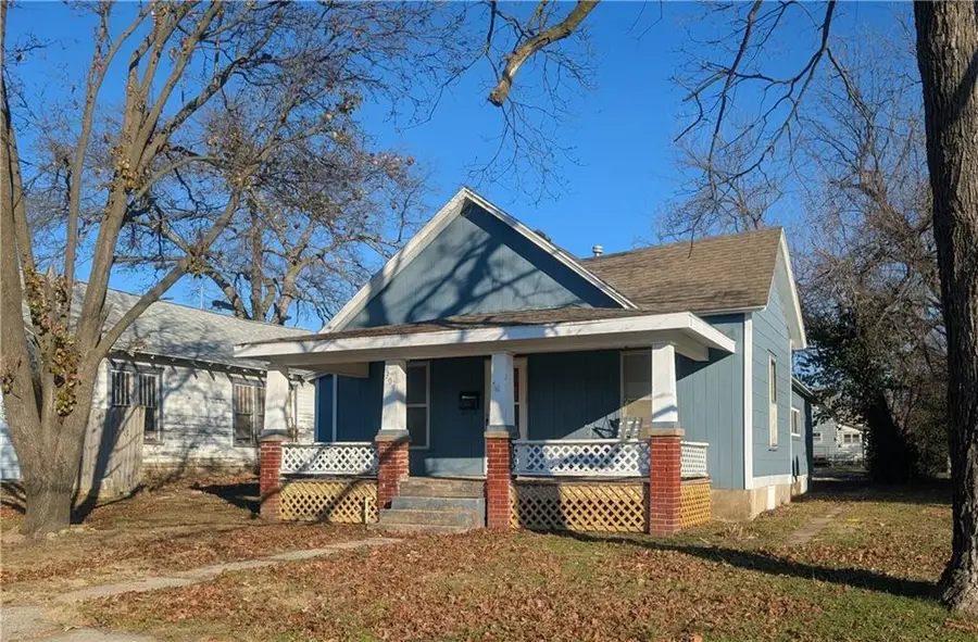 309 S Elm Street, Iola, KS 66749 - Image #3