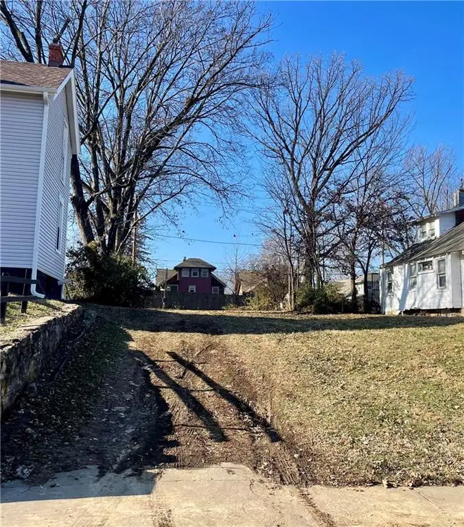 5422 Virginia Avenue, Kansas City, MO 64110 - Image #2