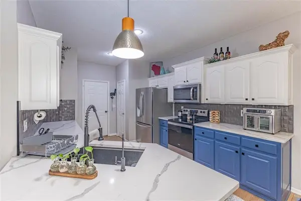 34225 W 90th Circle, De Soto, KS 66018