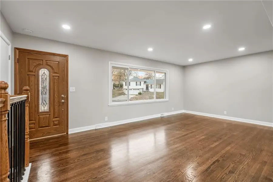 8808 E 84th Terrace, Raytown, MO 64138 - Image #3