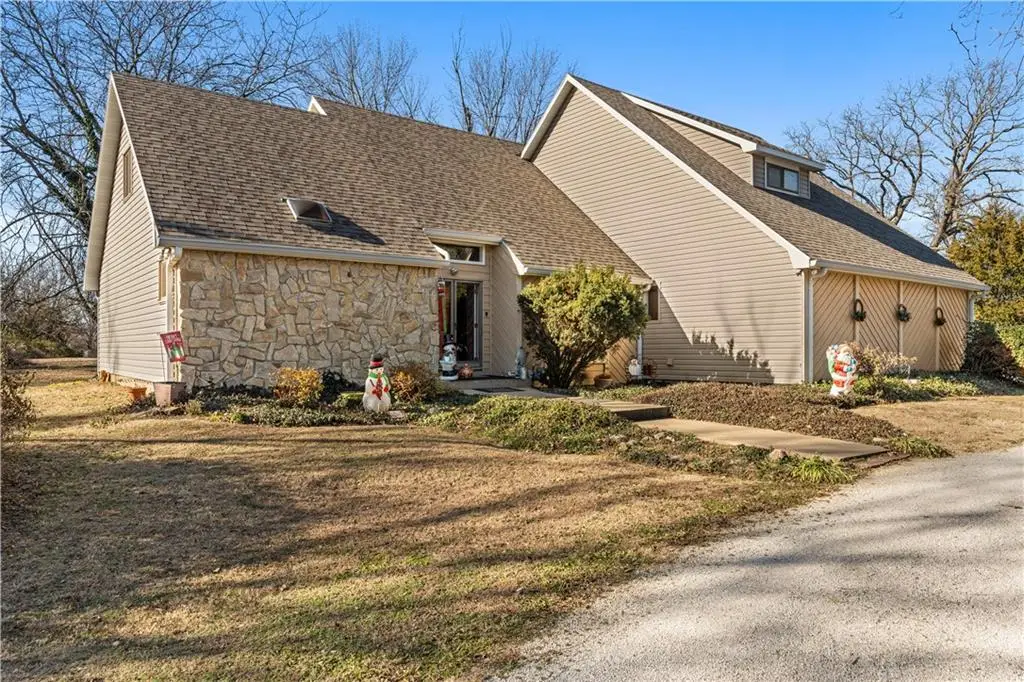 16800 S 1413 Road, Nevada, MO 64772 - Image #1