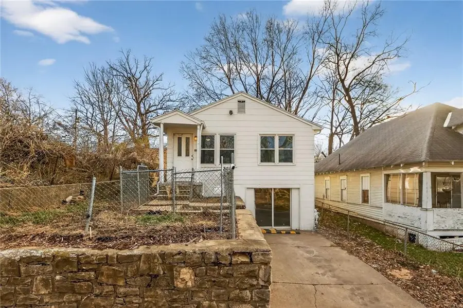 8727 E Lexington Avenue, Independence, MO 64053 - Image #2