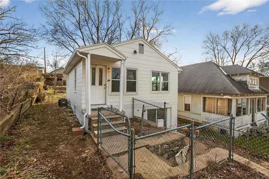 8727 E Lexington Avenue, Independence, MO 64053 - Image #3