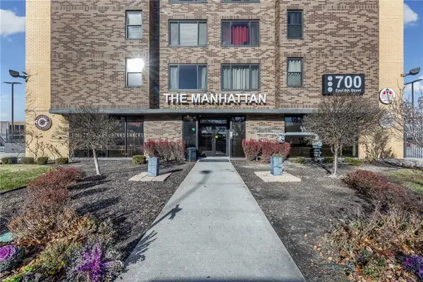 700 E 8th Street #7Q, Kansas City, MO 64106