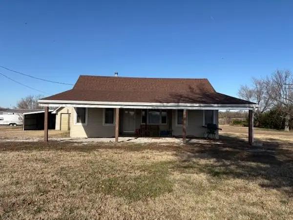 1734 24000 Road, Parsons, KS 67357