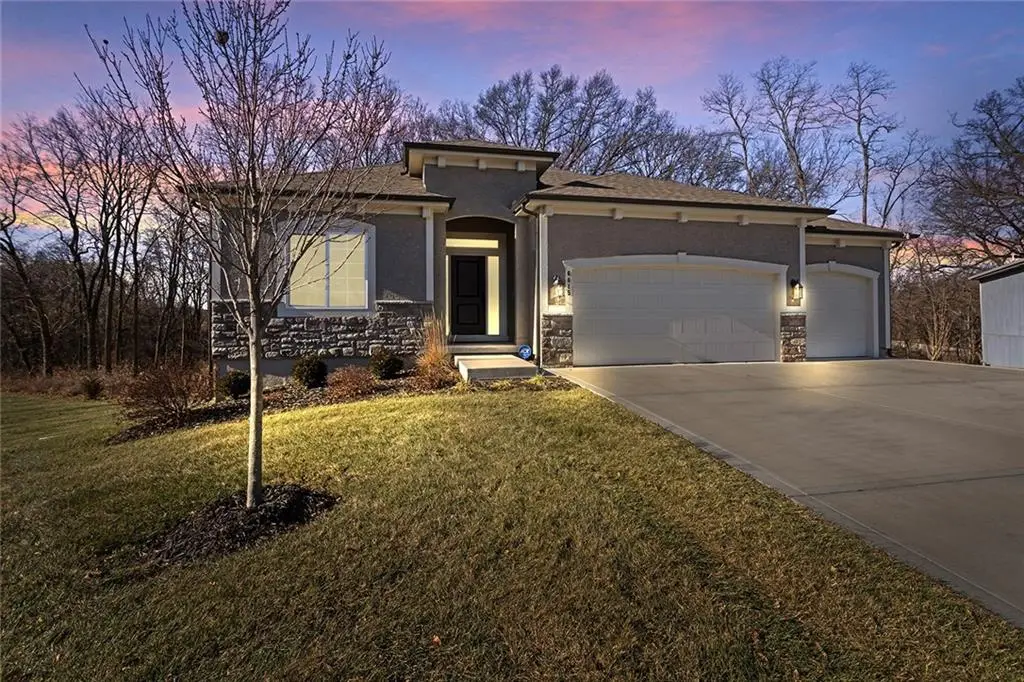 6615 NW 107th Court, Kansas City, MO 64154 - Image #1