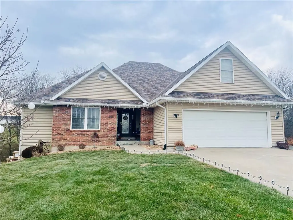 810 Arrowhead Circle, Maryville, MO 64468 - Image #1