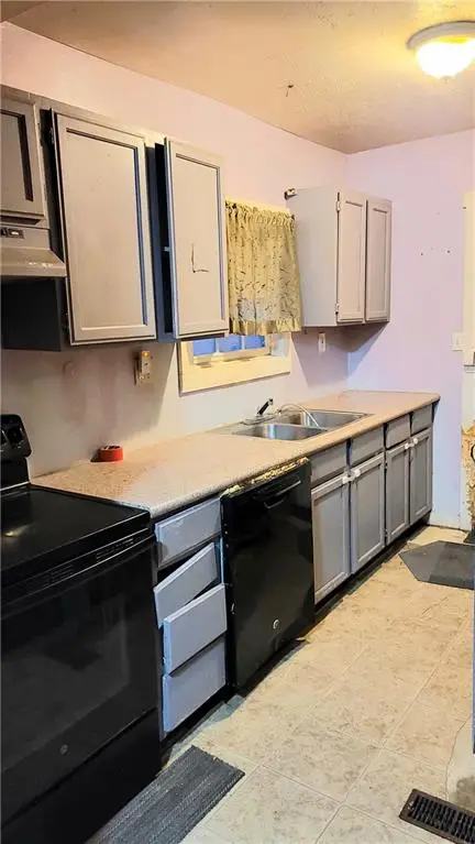 3104 E 23rd Street, Kansas City, MO 64127 - #2