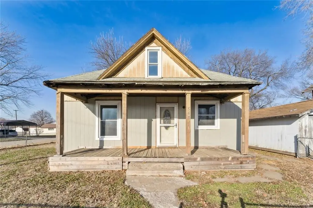 545 W 7th Avenue, Garnett, KS 66032 - Image #1