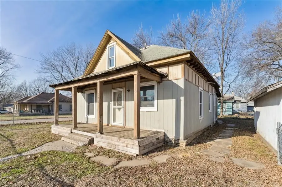 545 W 7th Avenue, Garnett, KS 66032 - Image #3