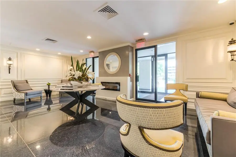 4740 Roanoke Parkway #605, Kansas City, MO 64112 - Image #3