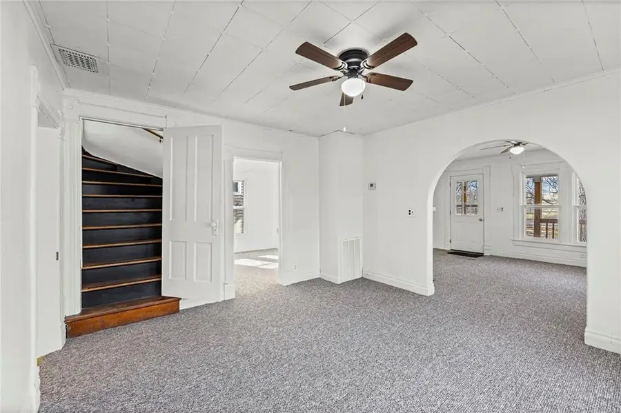 311 S Sycamore Street, Iola, KS 66749 - Image #3