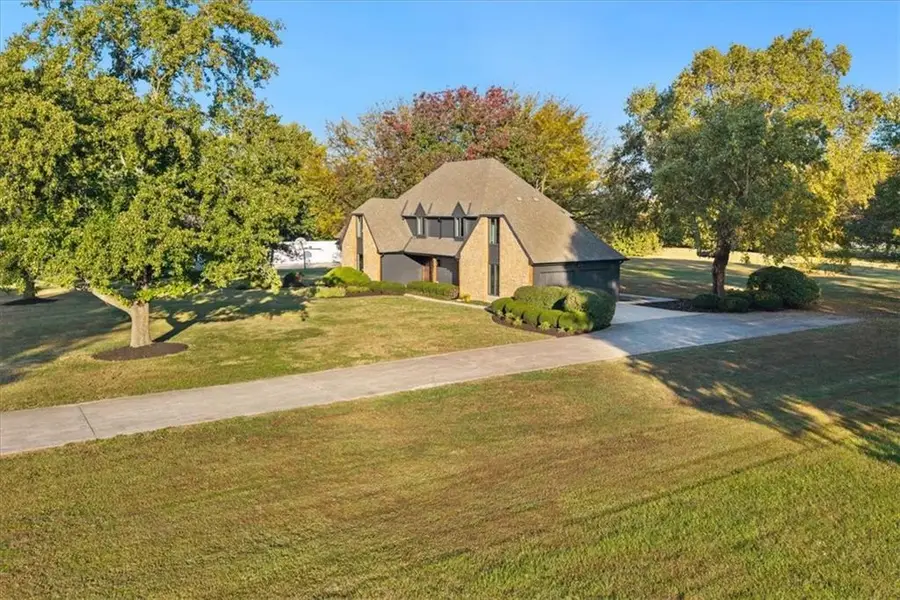 3680 W 194th Street, Stilwell, KS 66085 - Image #2