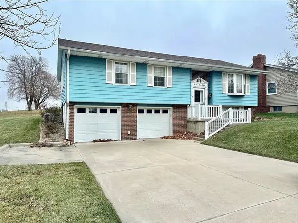 1337 W Crestview Drive, Maryville, MO 64468