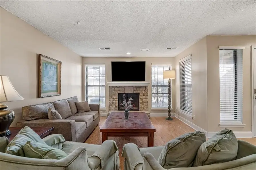 12606 W 110 Terrace, Overland Park, KS 66210 - Image #2