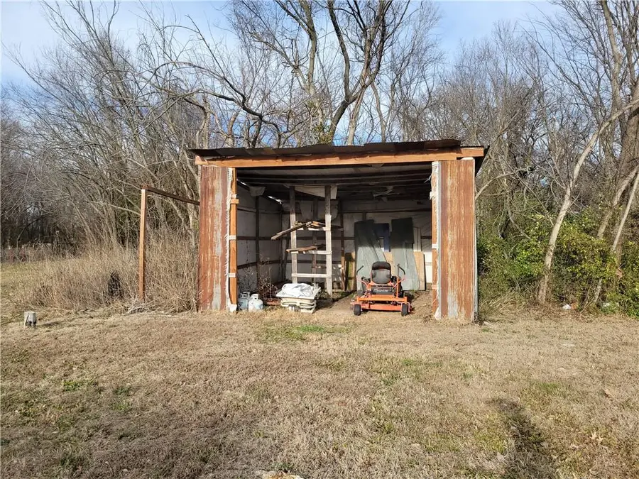 662 E 600th Avenue, Pittsburg, KS 66762 - #3